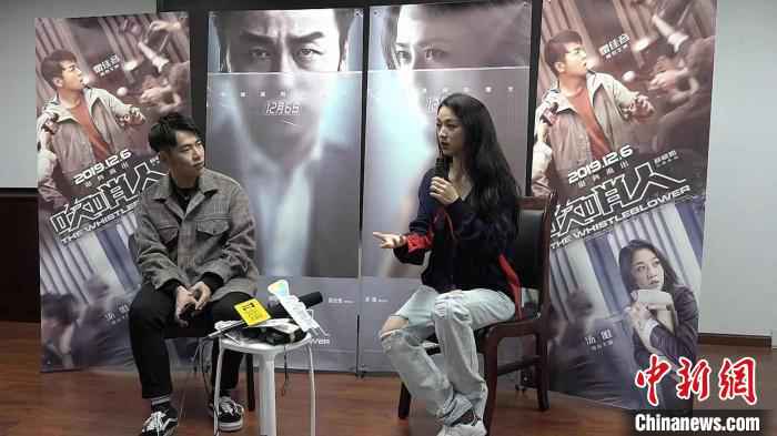 汤唯现身《吹哨人》成都首映礼现场。 杨予頔 摄