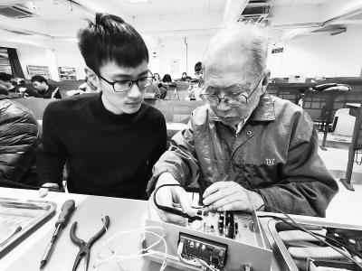 点击进入下一页